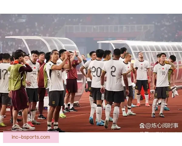 中国男足对阵印尼18强赛门票抢购一空球迷热情高涨