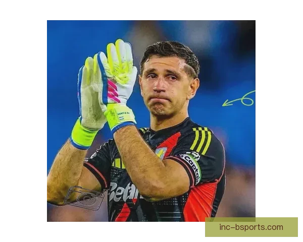 拉特克利夫大幅削减曼联俱乐部开支计划引发广泛关注和讨论