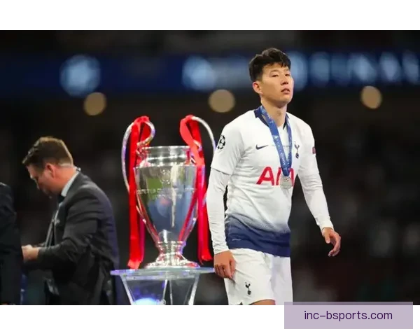 孙兴慜入围英超三月最佳球员候选 福登等强敌争夺殊荣